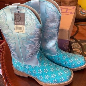 Roper girls boots. Never used. Size 13. Fits true to size.